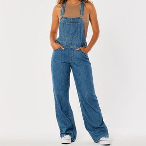 LIGHTWEIGHT MEDIUM WASH BAGGY OVERALLS [NWT] Size L